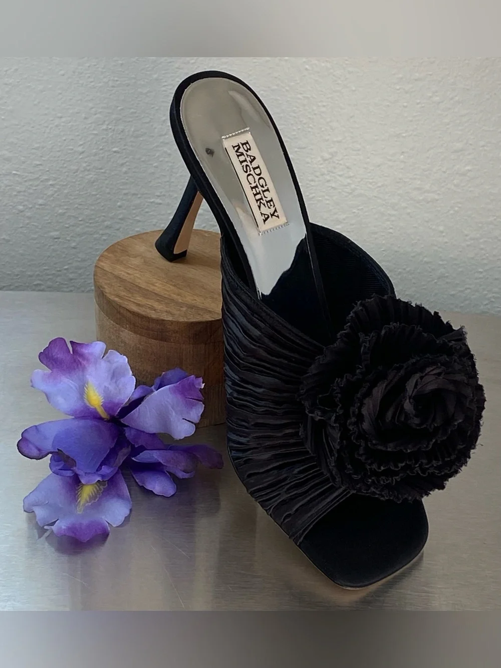 Badgley Mischka new chic